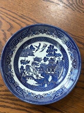 Churchill England 8” Soup Pasta Bowl Willow Blue
